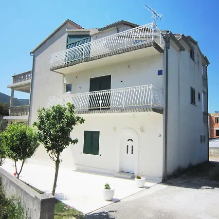 Διαμέρισμα Jadran *