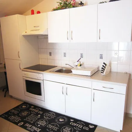 Jadran Apartamento *