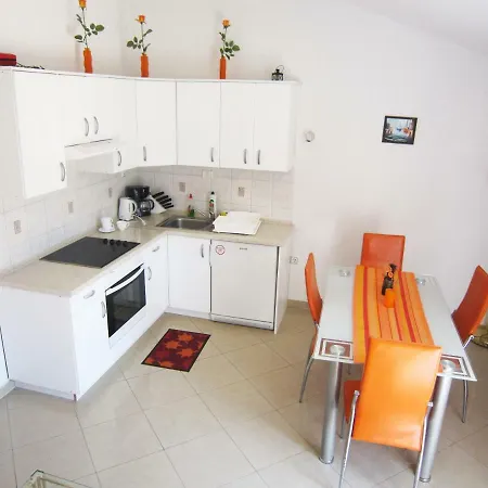 Apartment Jadran Grebastica